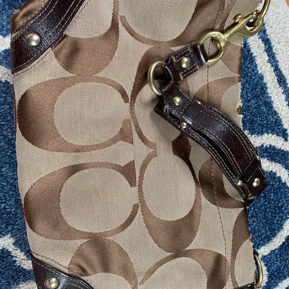 Coach shoulder bag - Picture 2 of 4